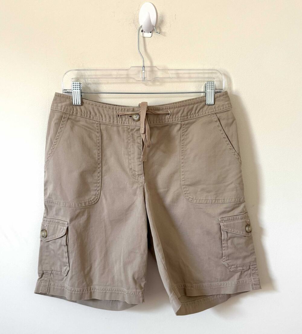 L.L. Bean Long Tie Chino Cargo Pokcket Shorts Tan Khaki Size 8